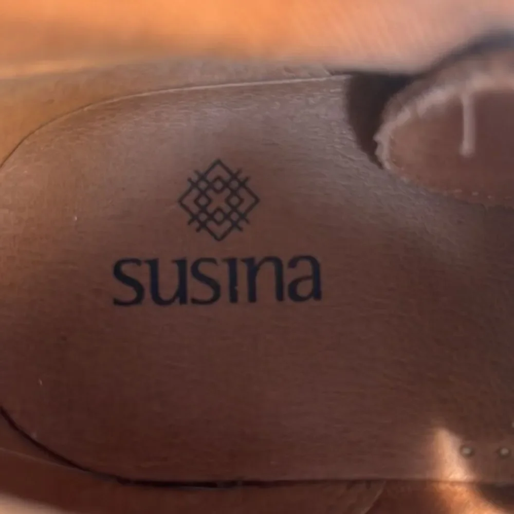 Susina suede wedge